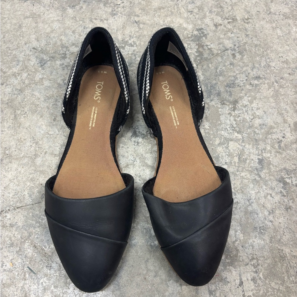 TOMS Jutti D’Orsay Women's 6.5 Black and White Flats